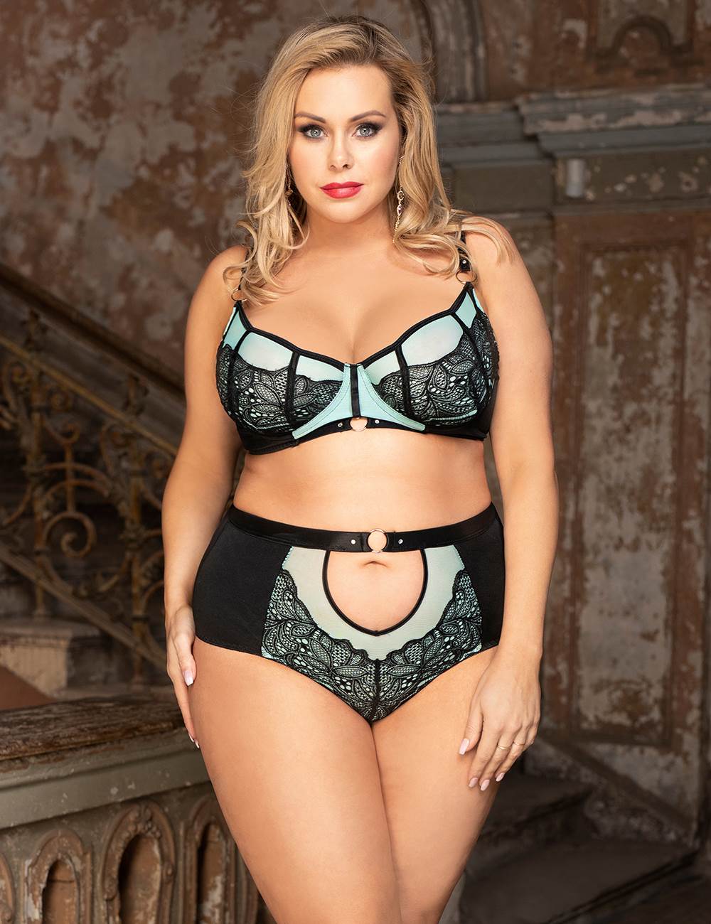 Velour & Co Women's Matching Lingerie Set - Matching Bra & Knickers