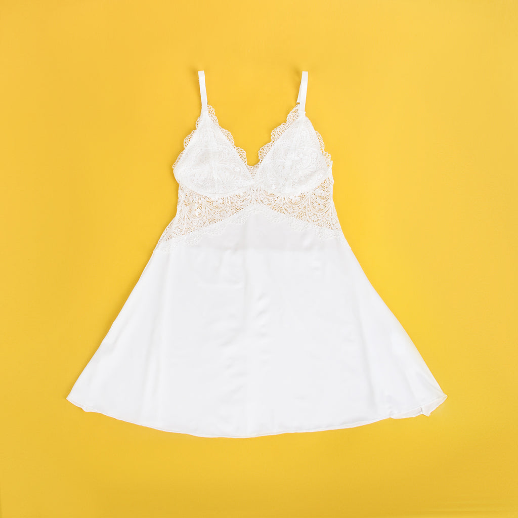 Velour & Co Women's Lace Babydoll White